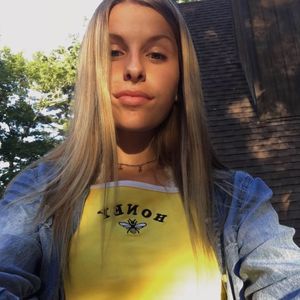 Meet your Posher, Abby